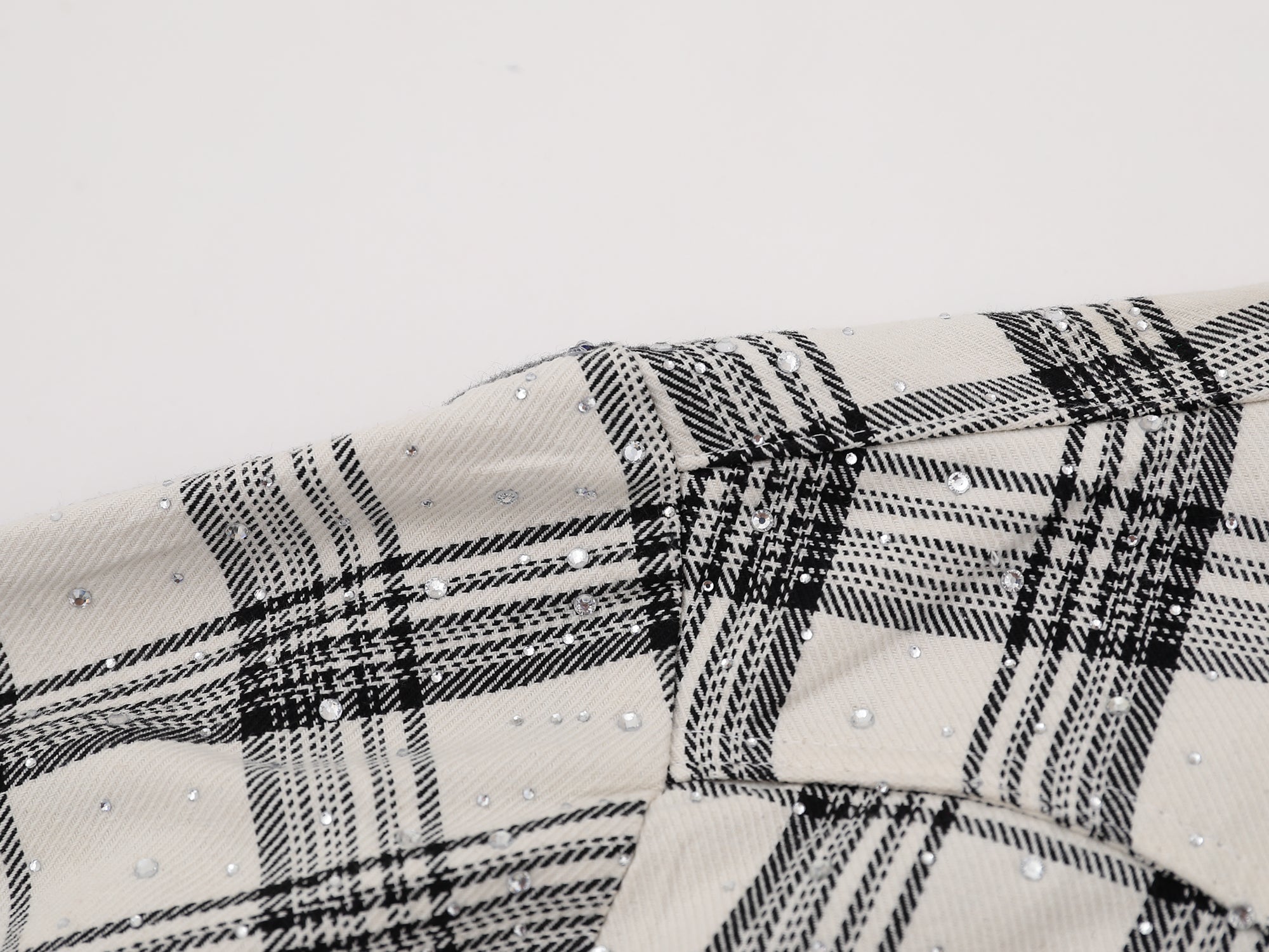 VIP Drilled Flannel White